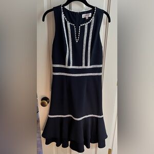 NANETTE LEPORE sleeveless tiered dress with crochet embroidered accents